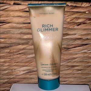 Victoria’s Secret Rich Glimmer ✨ Gold Dust 🧴